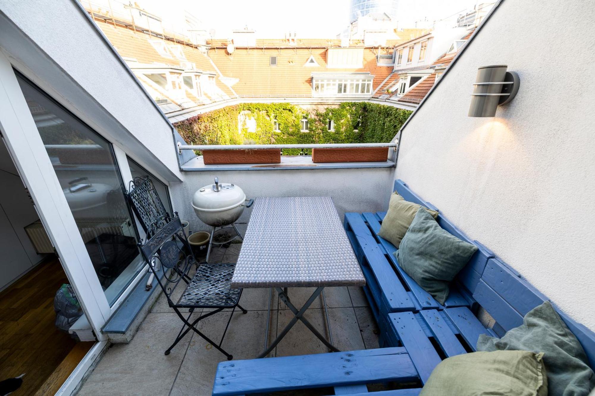 Luxurious Maisonette Apartment At The Heart Of Wiedeń Zewnętrze zdjęcie